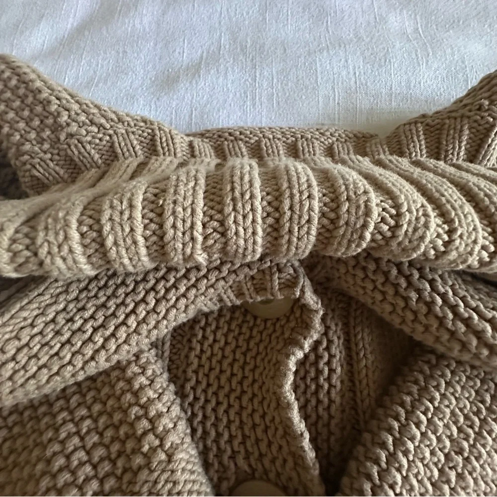 Chicos Sweater Womens 2 L Tan Chunky Cable Knit Short Sleeve Button Cardigan - Picture 9 of 9
